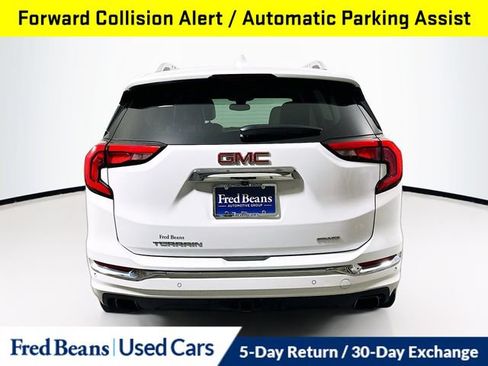 Used 2019 GMC Terrain Denali w/ Advanced Safety Package AWD/4WD image 9