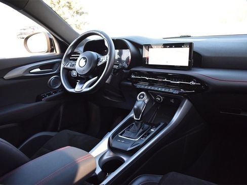 Used 2024 Dodge Hornet GT Plus w/ Track Pack image 31