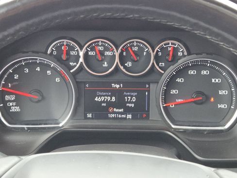 Used 2021 Chevrolet Tahoe Z71 w/ Z71 Signature Package image 34