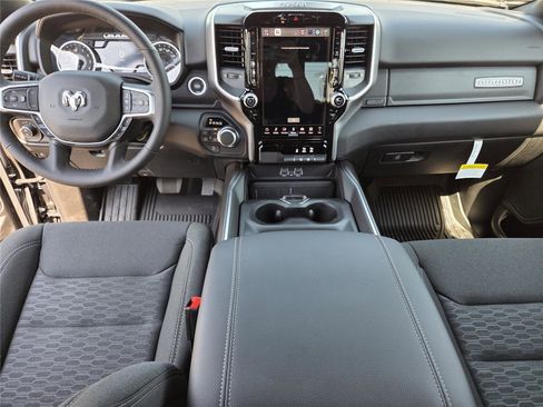 New 2026 RAM 1500 Big Horn AWD/4WD image 11