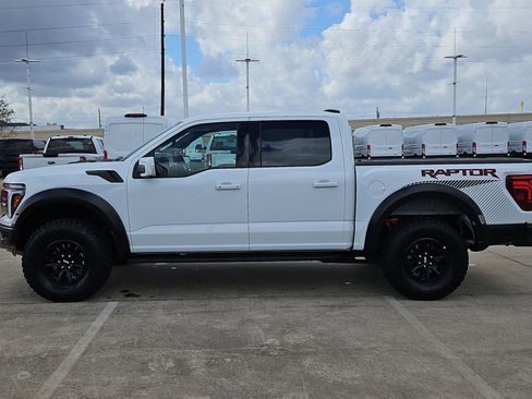Used 2025 Ford F150 Raptor AWD/4WD image 9