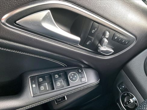 Used 2019 Mercedes-Benz GLA 250 image 36