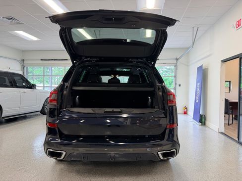 Used 2019 BMW X5 xDrive40i w/ M Sport Package AWD/4WD image 25