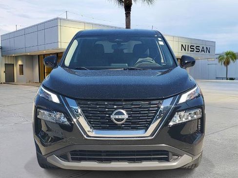 Certified 2023 Nissan Rogue SV FWD image 10