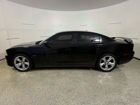 Used 2013 Dodge Charger R/T RWD image 2