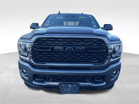 Used 2022 RAM 3500 Big Horn w/ Level C Equiment Group AWD/4WD image 2