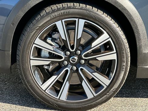 Used 2022 Volvo V60 T5 Cross Country w/ Advanced Package image 37