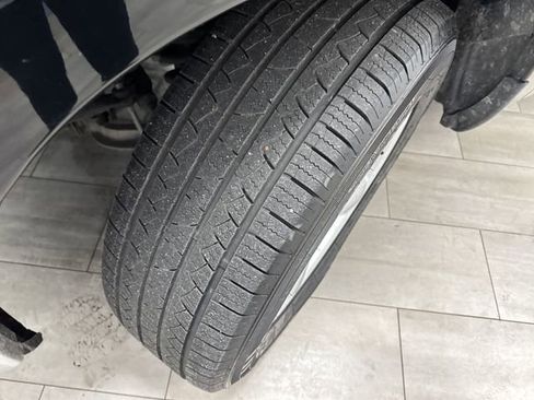 Used 2022 RAM 1500 Classic SLT image 35