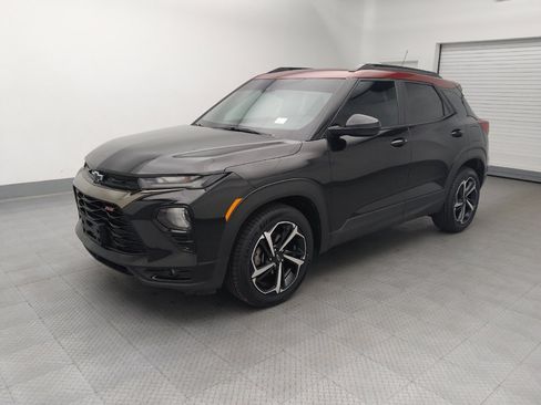 Used 2022 Chevrolet TrailBlazer RS FWD image 2