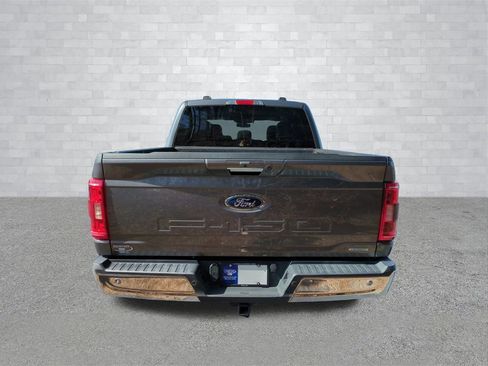 Certified 2022 Ford F150 XLT w/ Equipment Group 302A High image 5