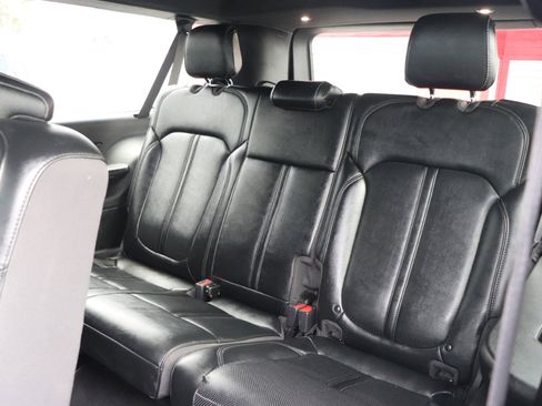 Used 2024 Jeep Wagoneer L Series II w/ Flexible Seating Group image 13