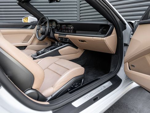 Certified 2023 Porsche 911 Carrera S RWD image 36