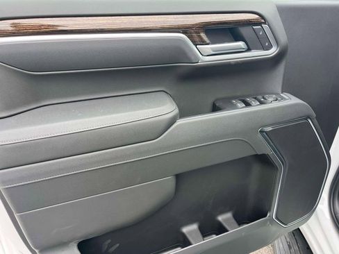 New 2026 GMC Sierra 1500 SLE AWD/4WD image 18