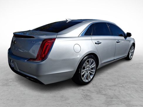 Used 2019 Cadillac XTS Luxury image 7