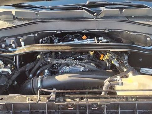 Used 2025 Ford Explorer Platinum w/ LUX Leather Package image 37