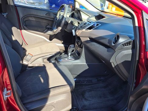 Used 2013 Ford Fiesta SE FWD image 11