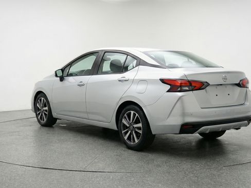 Used 2025 Nissan Versa SV FWD image 6