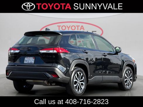 Used 2023 Toyota Corolla Cross AWD Hybrid image 4
