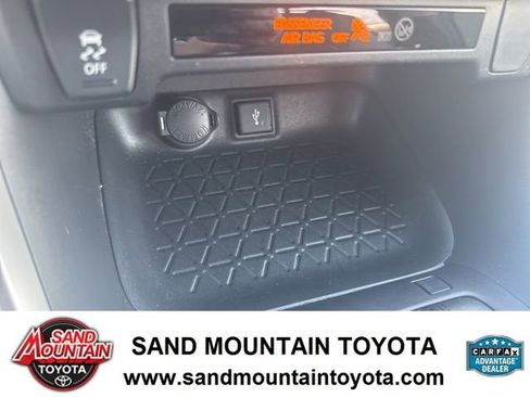 Used 2021 Toyota RAV4 XLE image 23