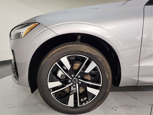 New 2026 Volvo XC60 B5 Core image 11