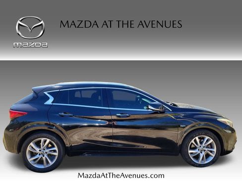 Used 2019 INFINITI QX30 image 14