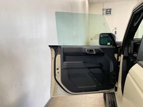 New 2026 Ford Bronco Outer Banks w/ Sasquatch Package AWD/4WD image 21