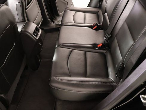 Used 2024 GMC Terrain SLT image 11