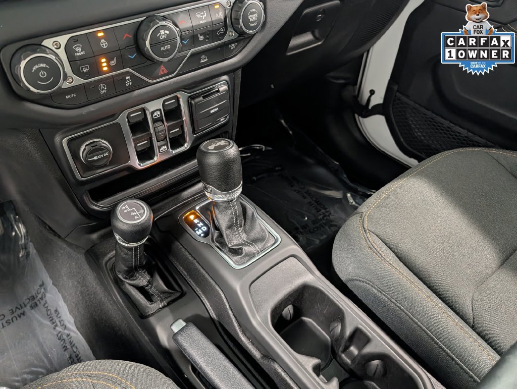 Used 2026 Jeep Wrangler Unlimited Sahara AWD/4WD image 16