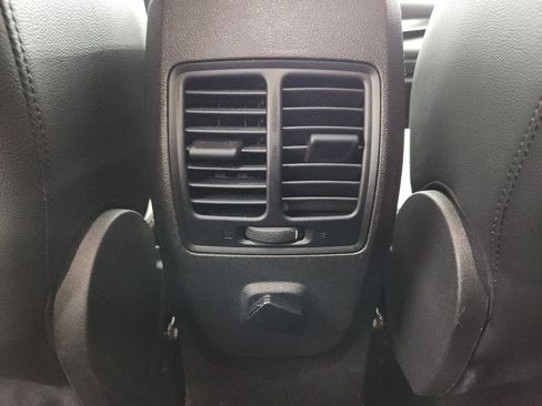 Used 2018 Ford Escape SE w/ SE Sport Appearance Package AWD/4WD image 32