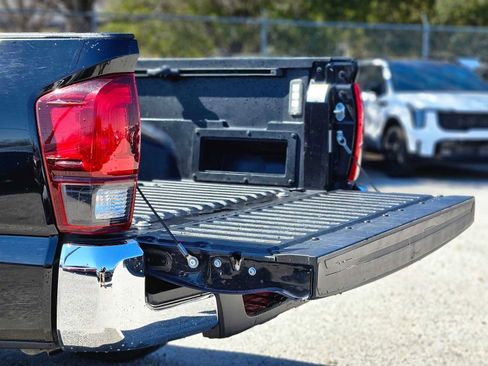 Used 2022 Toyota Tacoma SR5 w/ SR5 Appearance Package (SM) image 25