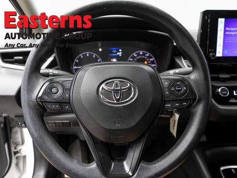 Used 2023 Toyota Corolla LE FWD image 10