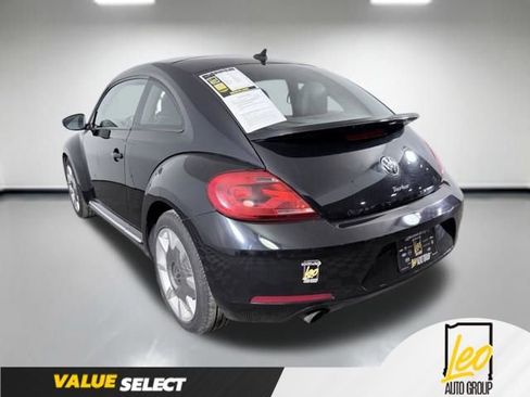 Used 2013 Volkswagen Beetle Turbo FWD image 7