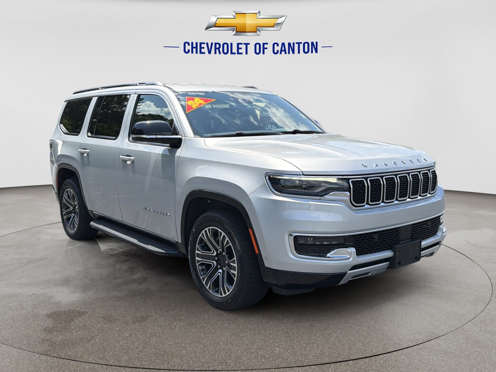 Used 2024 Jeep Wagoneer Series II w/ Flexible Seating Group AWD/4WD image 3