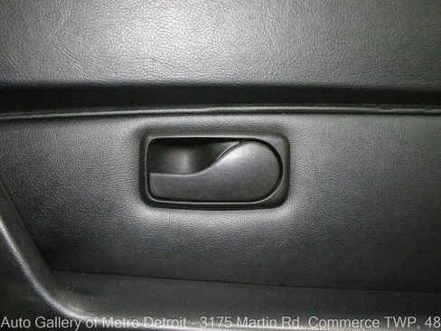 Used 1988 Porsche 944 Turbo image 39