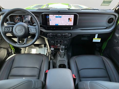 New 2025 Jeep Wrangler Unlimited Rubicon w/ XTREMEE 35" Tire Package image 17