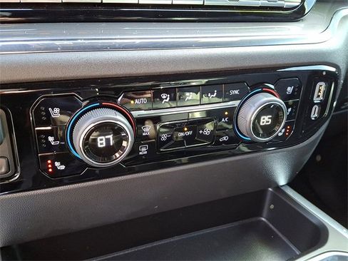 Used 2024 Chevrolet Silverado 1500 High Country w/ Technology Package image 18