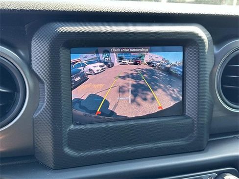 Certified 2022 Jeep Wrangler Unlimited Sport image 21