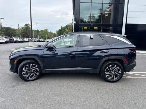 Used 2025 Hyundai Tucson Limited AWD/4WD image 2