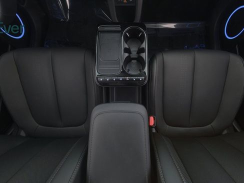 Used 2025 Hyundai Ioniq 5 Limited image 24