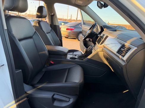 Used 2018 Volkswagen Atlas SE image 14