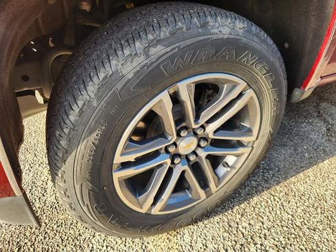 Used 2021 Chevrolet Colorado W/T w/ Custom Special Edition image 10