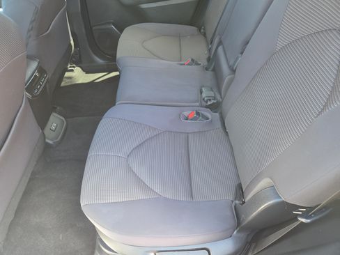 Used 2023 Toyota Highlander LE AWD/4WD image 22