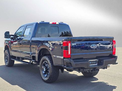 Used 2024 Ford F250 Lariat w/ Lariat Ultimate Package AWD/4WD image 5