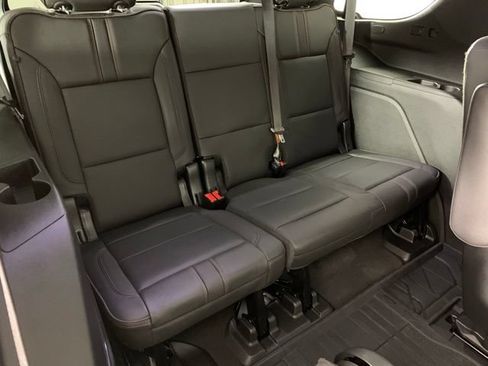 Used 2022 Chevrolet Tahoe RST w/ Sport Performance Package AWD/4WD image 7