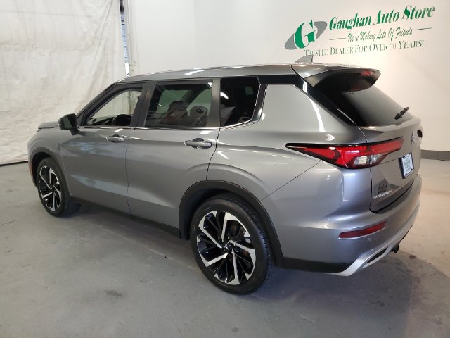 Used 2022 Mitsubishi Outlander SE AWD/4WD image 4