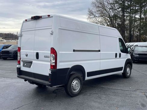 New 2026 RAM ProMaster 2500 w/ Convenience Group FWD image 8