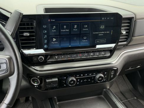 Used 2024 Chevrolet Silverado 2500 ZR2 w/ Technology Package AWD/4WD image 24