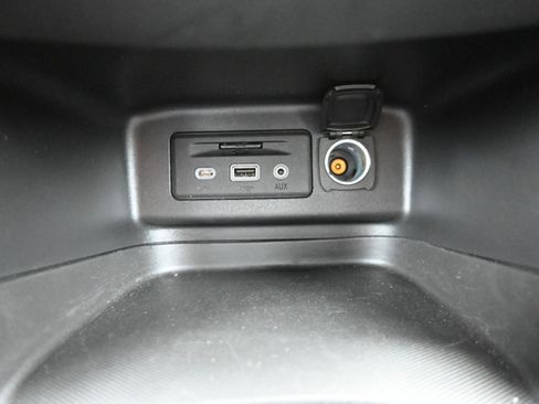 Used 2024 Chevrolet Equinox RS FWD image 21