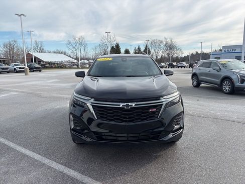 Used 2023 Chevrolet Equinox RS w/ RS Leather Package AWD/4WD image 2