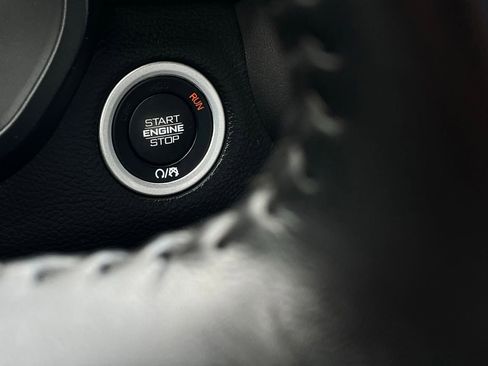 Used 2024 RAM 1500 Laramie RWD image 16